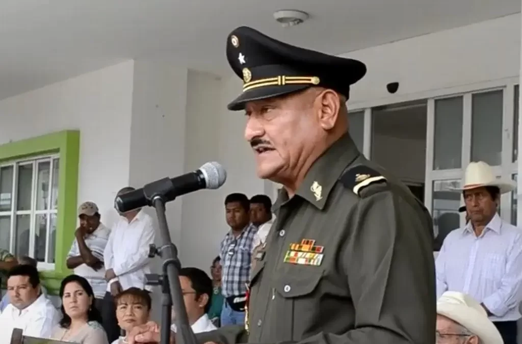 Loret de Mola revela nuevo video de David León que entrega 300 mil pesos a candidato de Morena (+Video)