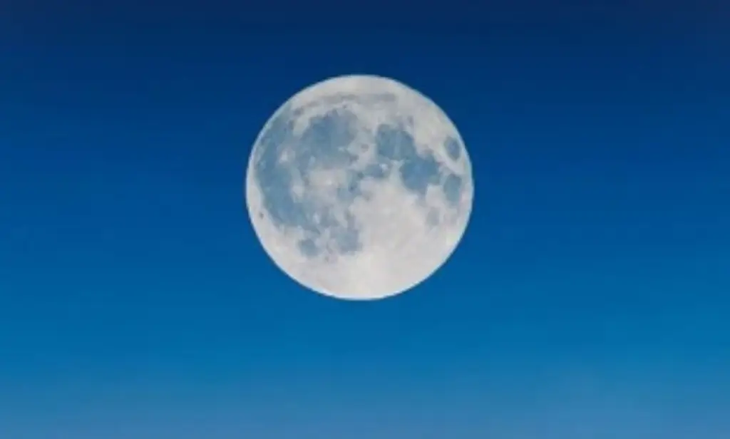 Científicos revelan diferencias entre las 2 caras de la Luna