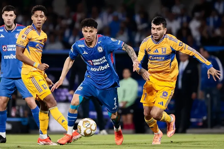 Cruz Azul rescata el empate ante Tigres en las Semifinales de ida